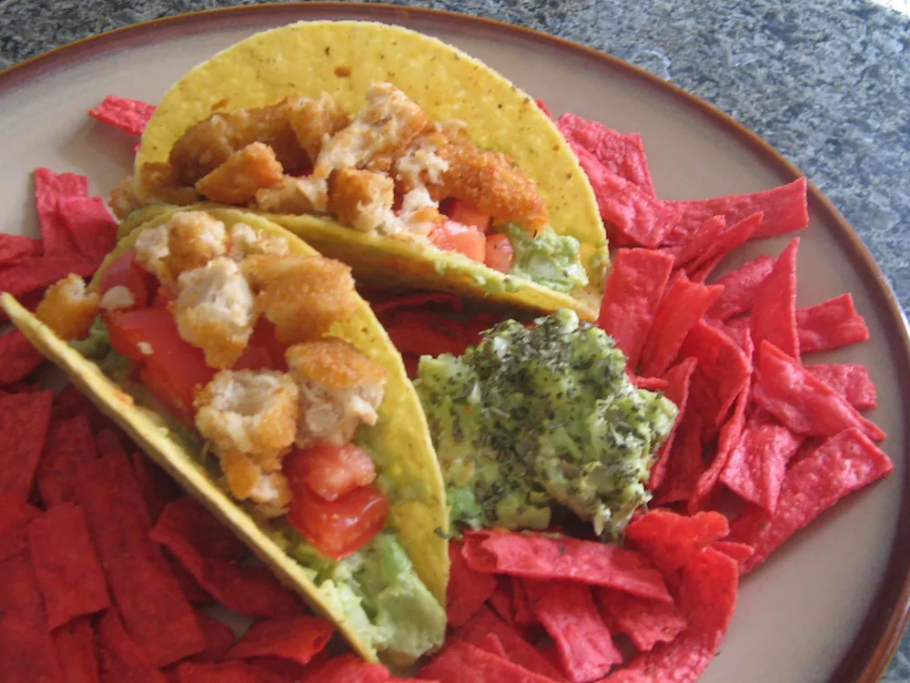 5 Minute Easy Vegan " Chicken" Guacamole Tacos