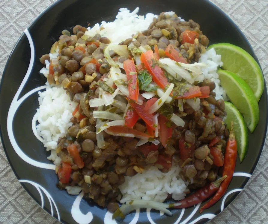 Aj&iacute; De Lentejas (Bolivian Spicy Lentil Stew)