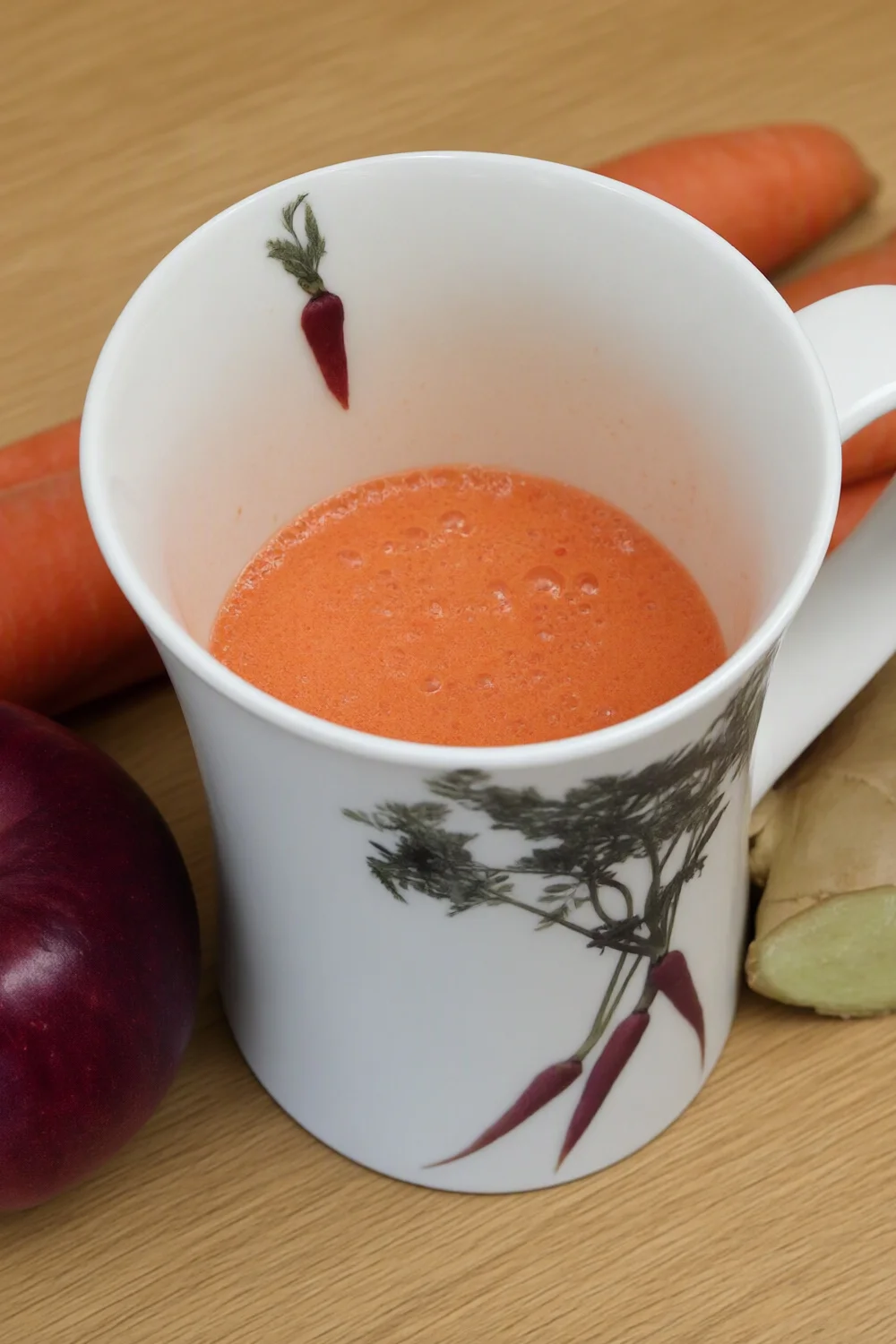 Apple, Carrot and Ginger Juice — Beverages recipe