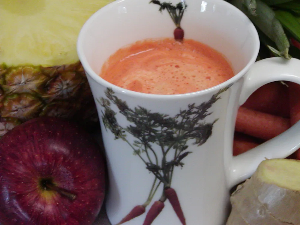 Apple, Carrot, Pineapple & Ginger Juice