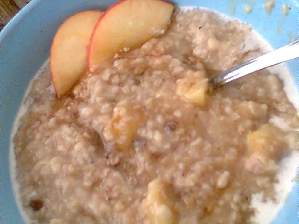 Apple Cinnamon Steel-Cut Oats