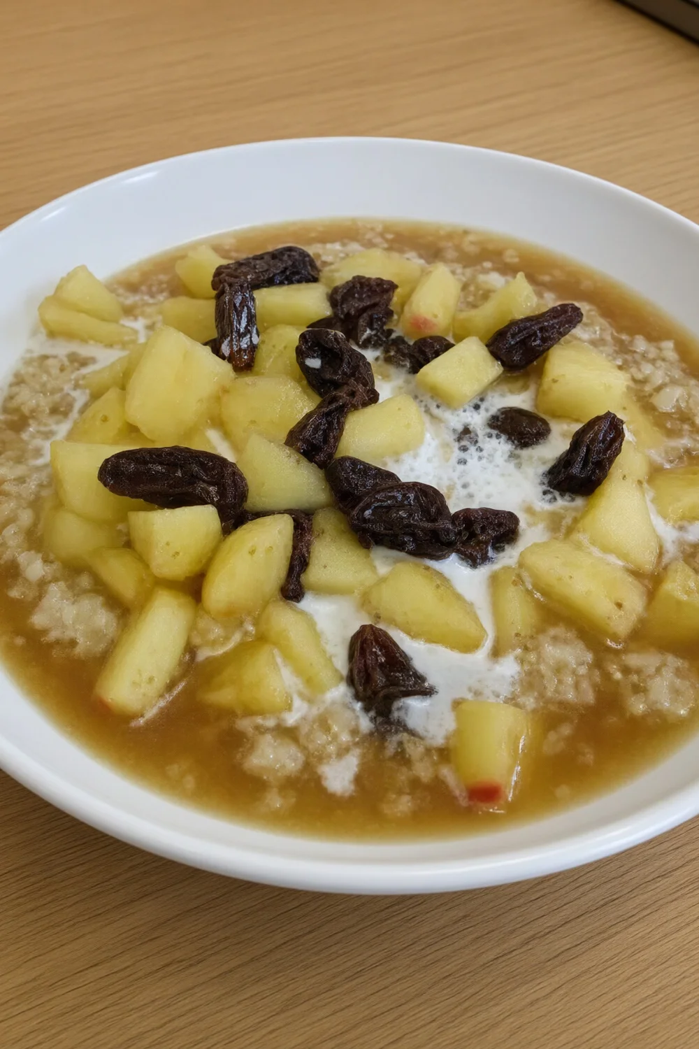 Apple Harvest Oatmeal (Vegan) — Breakfast recipe