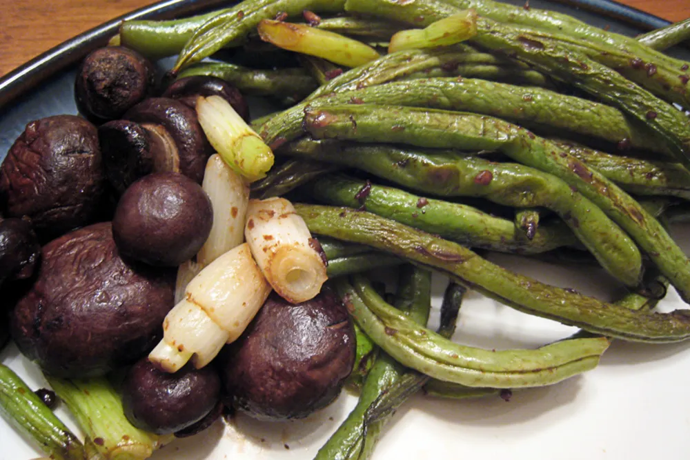 Asian Roasted Green Beans With Mushrooms