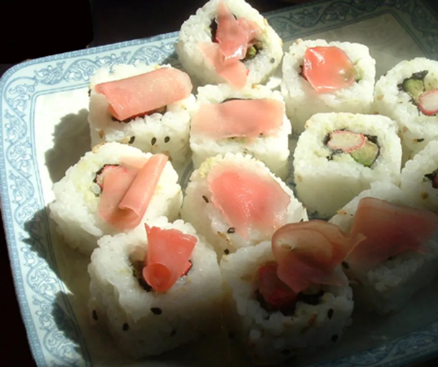 Avocado & Vegetable Sushi (Gluten-Free & Vegan)