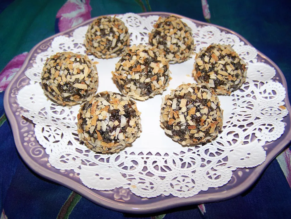 Peruvian Energy Balls — Appetizers & Snacks recipe
