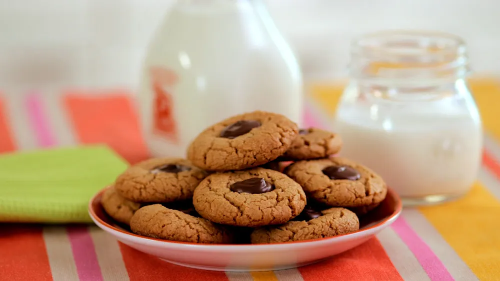 Chocolate-Peanut Butter Thumbprint Cookie — Desserts recipe